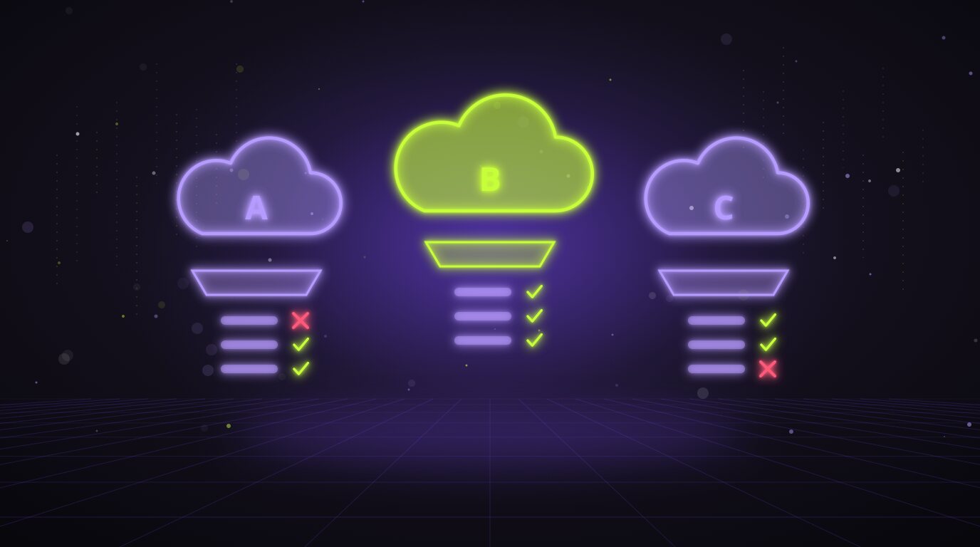 Tres nubes sobre pedestales comparadas con una lista de requisitos marcados